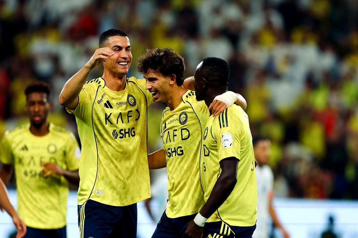 AYX-C罗爆冷击败澳大利亚队，关键助攻引爆全场！的简单介绍