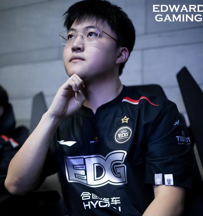 AYX-Uzi关键节点挺进下一轮，RNG带队取胜！的简单介绍