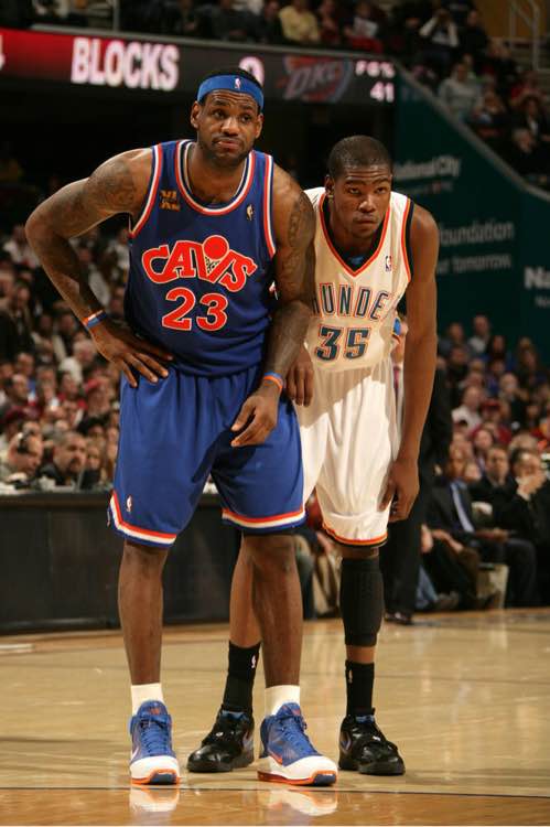 凯恩巅峰对决，杜兰特与60激战巴塞罗那分钟，惊险取胜胜负难料！的简单介绍